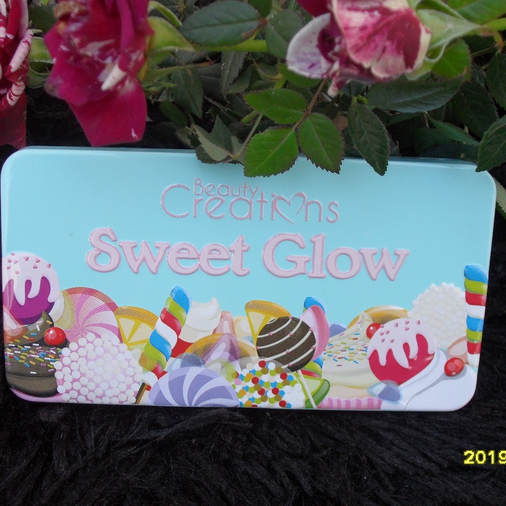 SWEET GLOW HIGHLIGHTER